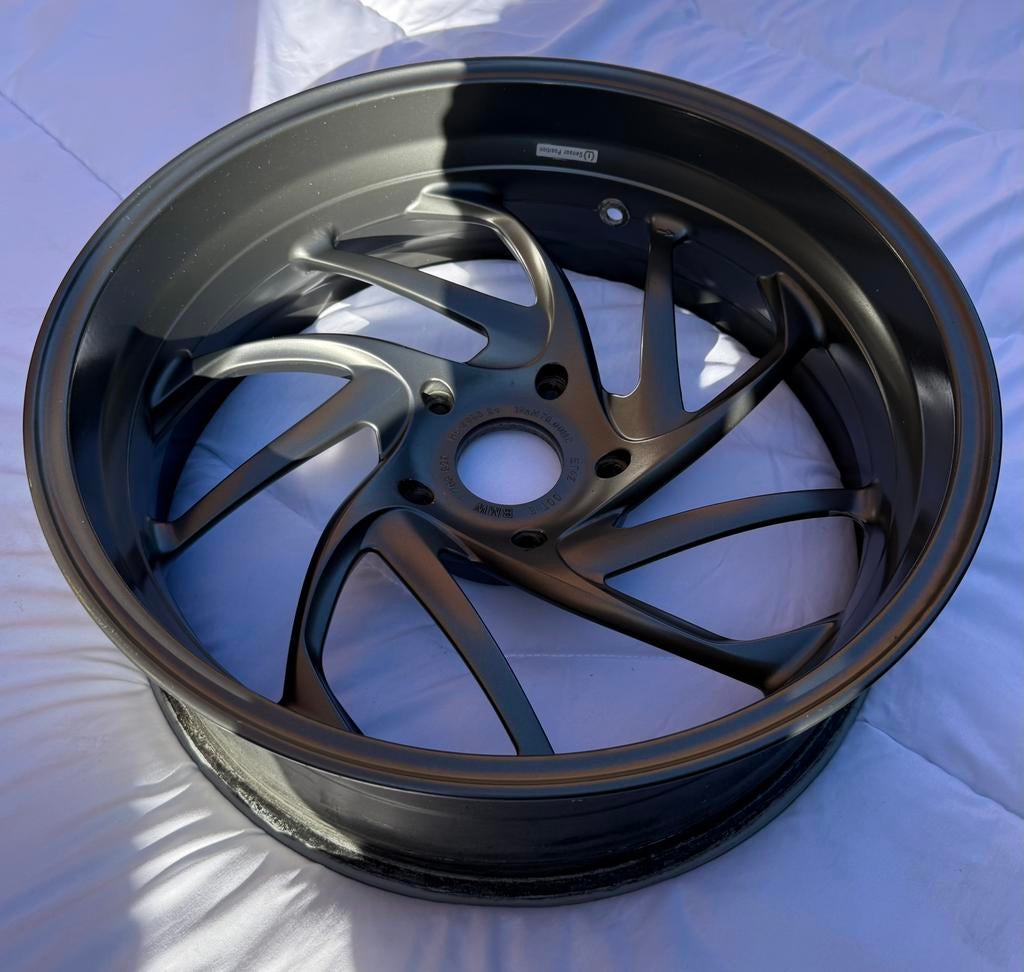 BMW K1300S /R, 7703829, achterwiel/Velg 6.0x17, Ophalen of Verzenden