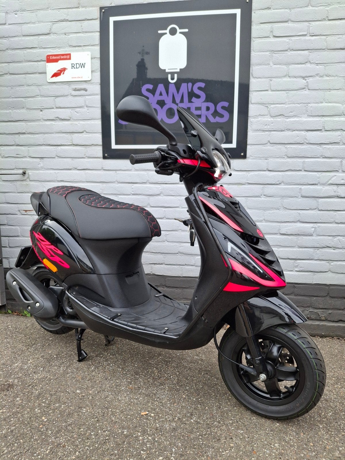 Piaggio Zip | 2022 | 4626 KM | 6 MND garantie, Fietsen en Brommers, Ophalen, Piaggio, Gebruikt, Benzine