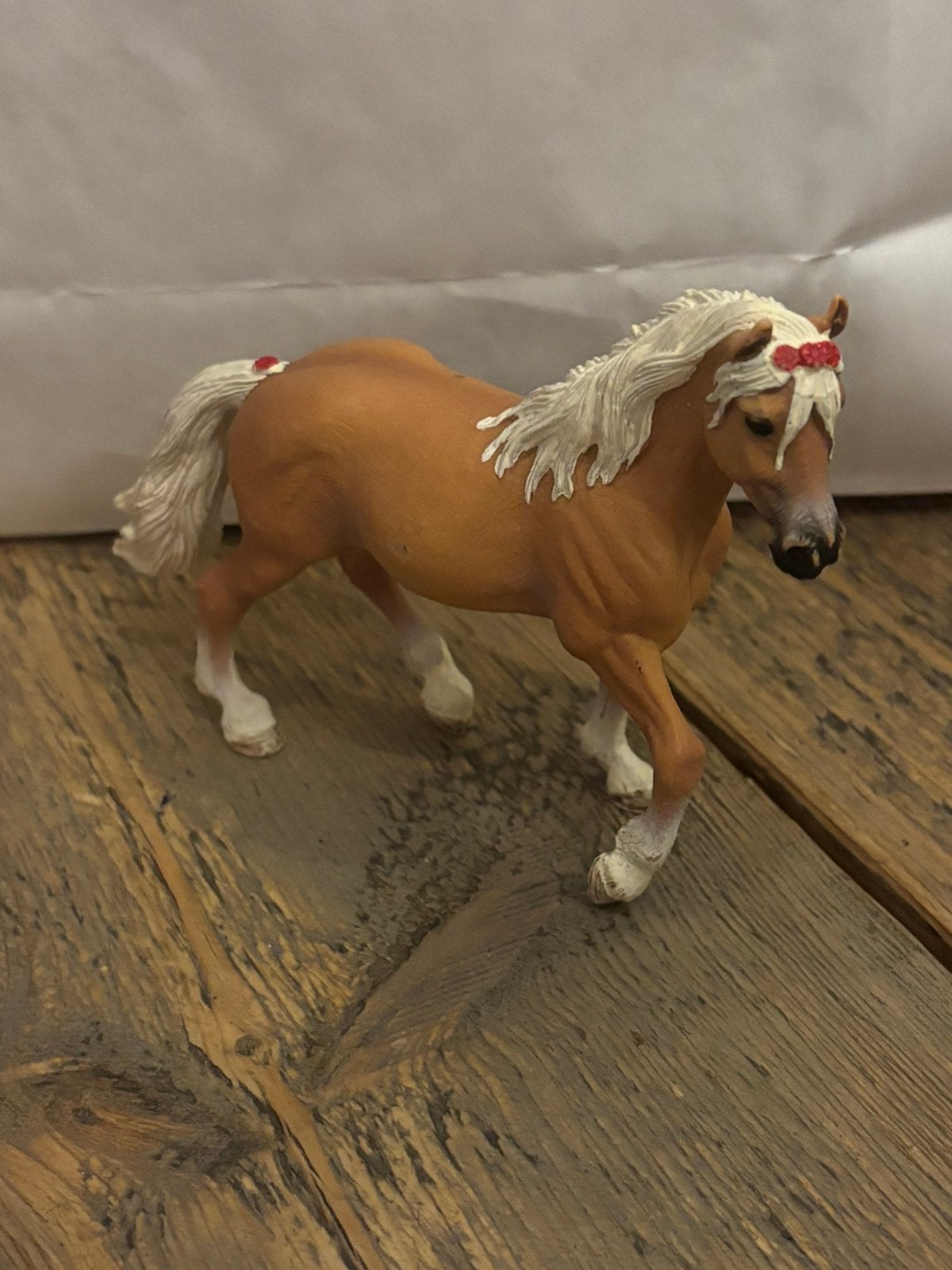 Schleich en Haflinger merrie met bloemen – 2022, Ophalen of Verzenden, Zo goed als nieuw, Paard, Beeldje of Figuurtje