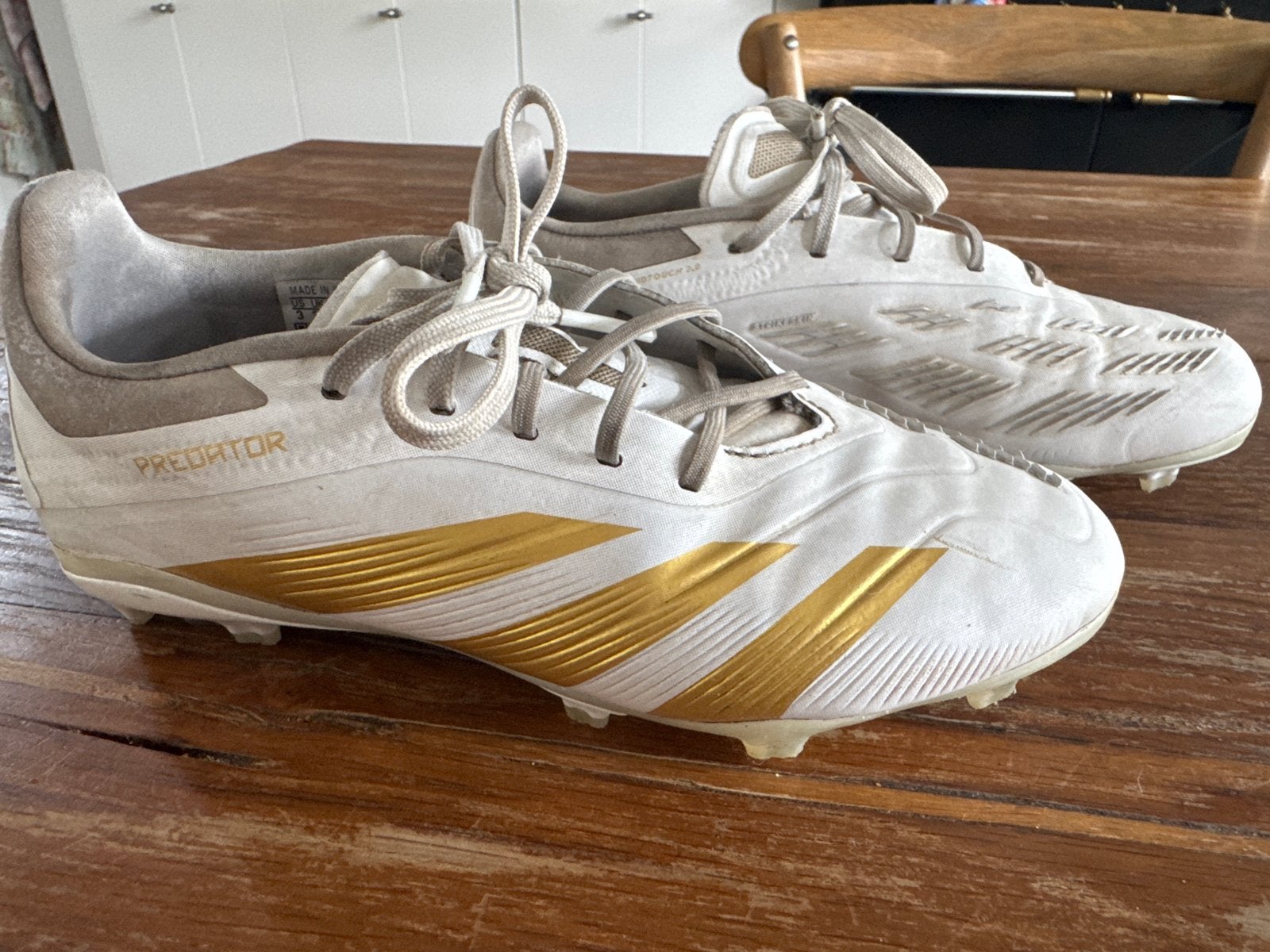 Adidas Predator voetbalschoenen - Maat 35, Ophalen of Verzenden, Gebruikt, Schoenen