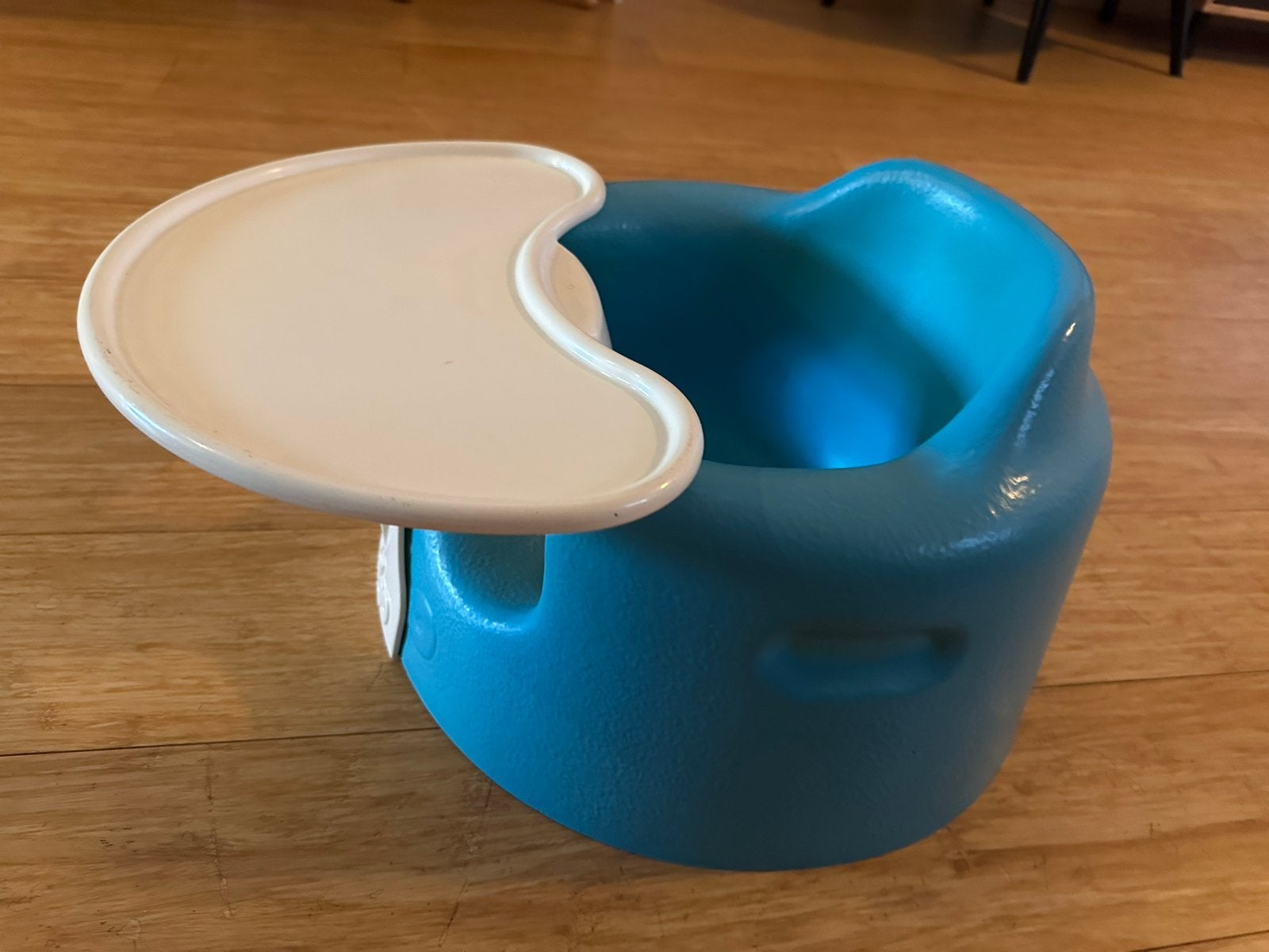 Bumbo babystoel met eetblad - Blauw, Ophalen of Verzenden, Gebruikt, Overige typen, Afneembaar eetblad
