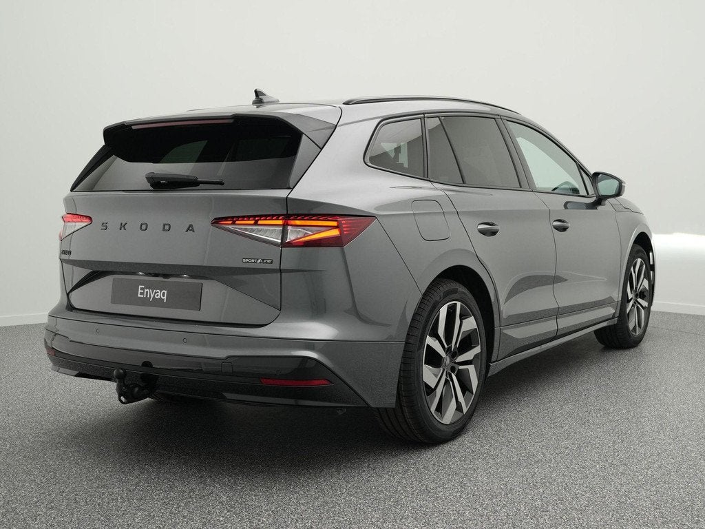 Skoda Enyaq Sportline 85 | Trekhaak | Camera | Navigatie | A, Automaat, Achterwielaandrijving, 510 min, 82 kWh
