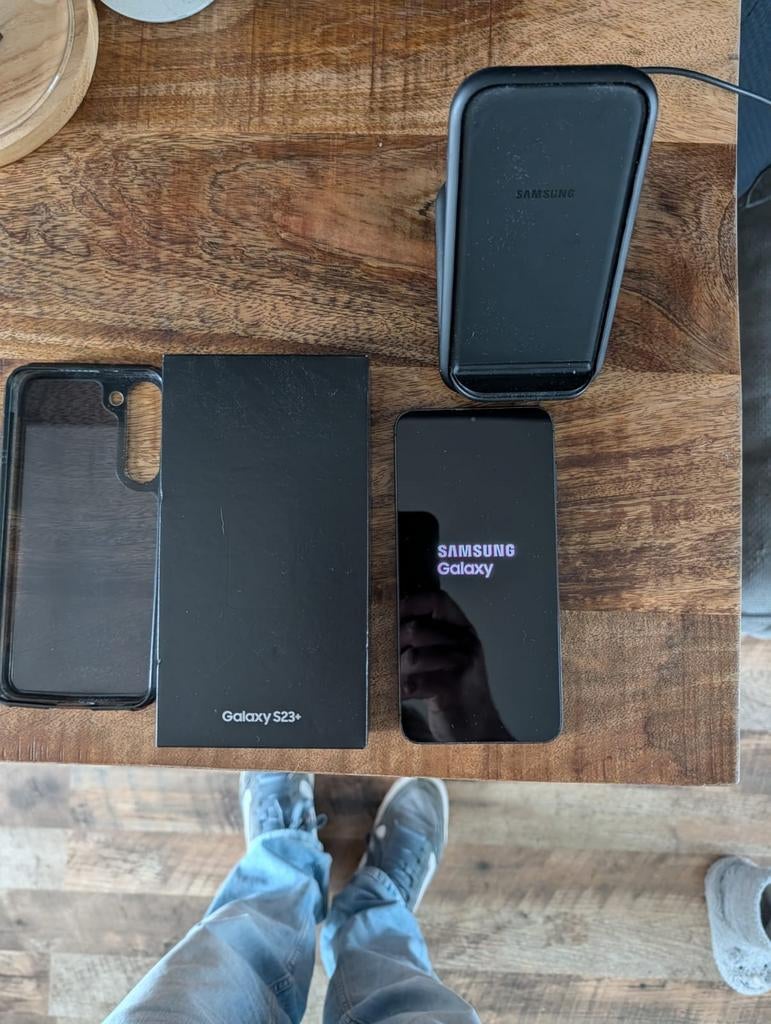 Samsung Galaxy S23+ 128GB met draadloze oplader en hoesje, Ophalen of Verzenden