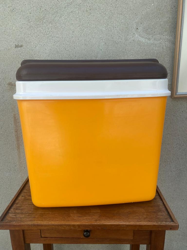 Vintage Curver Koelbox - Oranje met Koelelementen, Caravans en Kamperen, Koelboxen, Ophalen, Gebruikt, Koelbox, Koelelement