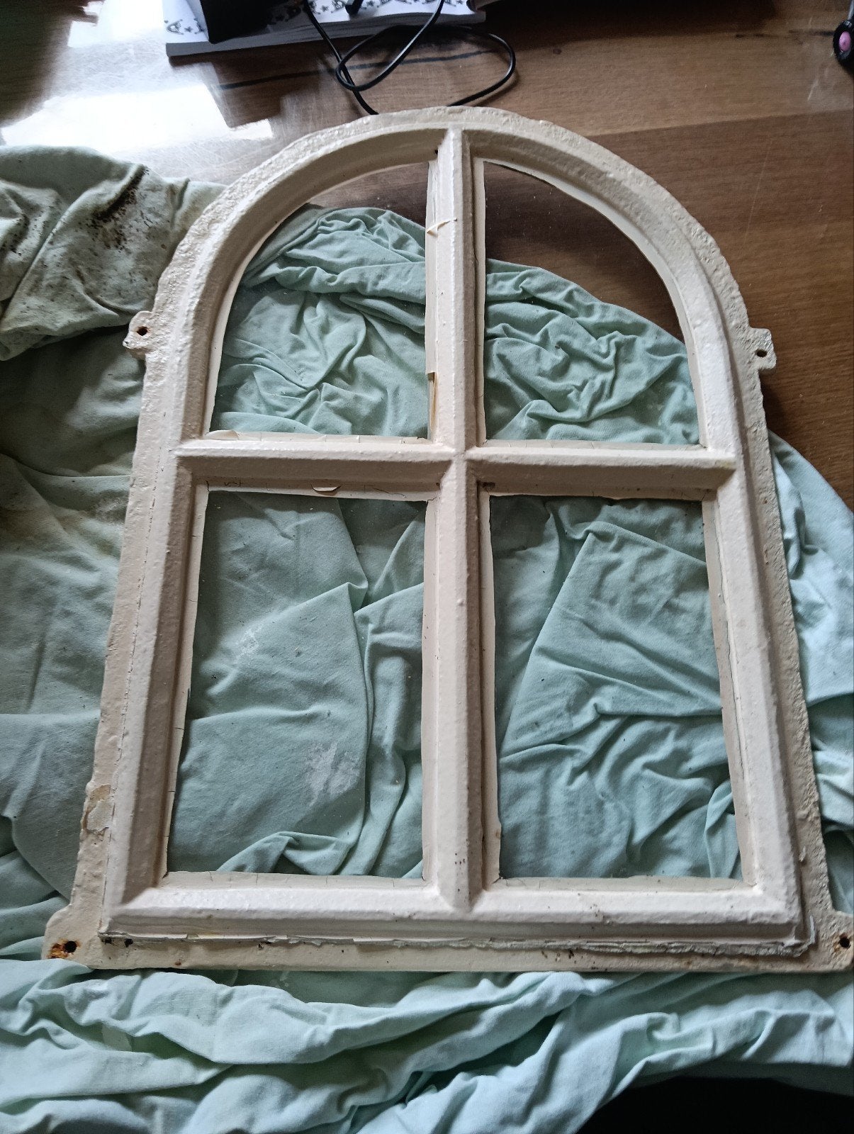 Decoratief gietijzeren raamkozijn met boog, Ophalen, Gevelraam of Ruit, Gebruikt, Minder dan 80 cm
