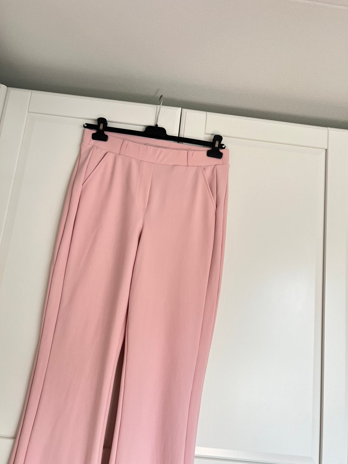 Studio anneloes silvan flair bonded broek M soft pink, Kleding | Dames, Maat 38/40 (M), Ophalen of Verzenden, Zo goed als nieuw