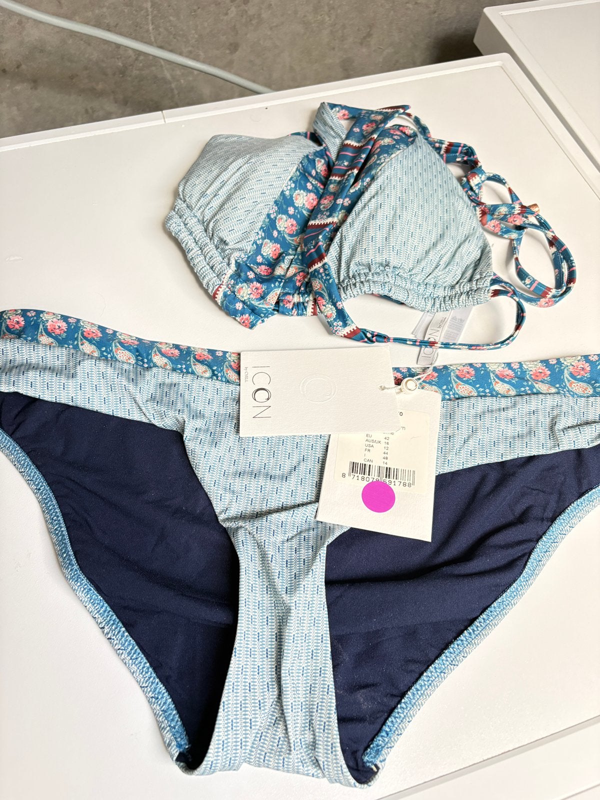 Cyell bikini, Ophalen of Verzenden, Zo goed als nieuw, Bikini
