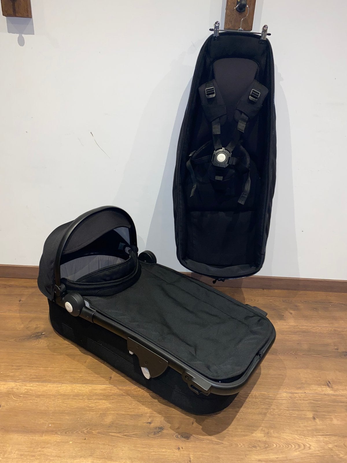 Joolz Geo/Geo2 Duo Uitbreidingset Black Wieg & Zitje, Joolz, Zo goed als nieuw, Eikenlaan 76 Spijkenisse, Info@dekoningkinderwagens.nl