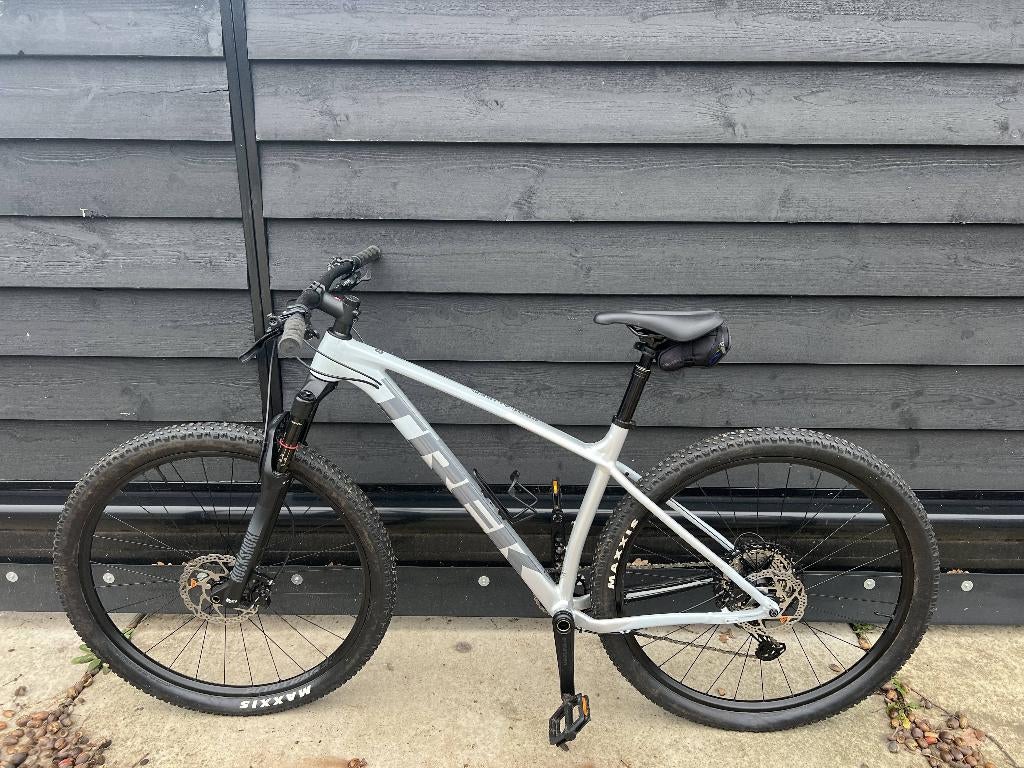 Trek Procaliber 8 mountainbike – z.g.a.n – incl. extra’s, Fietsen en Brommers, Fietsen | Mountainbikes en ATB, Fully, Ophalen