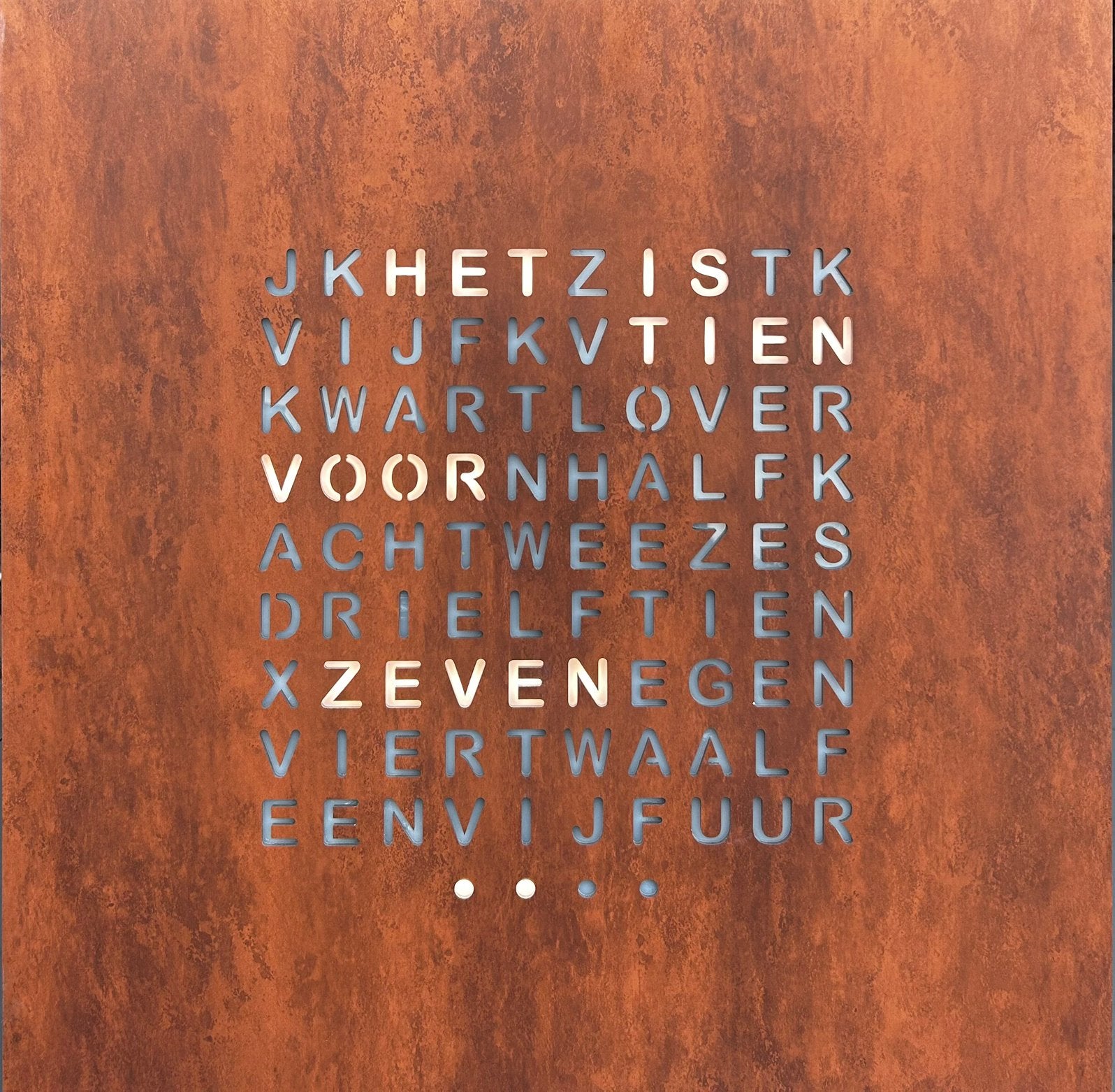 Woordklok 50x50 of 60x60cm op bestelling gemaakt, Handgemaakt, Wandklok, Nieuw, Ophalen of Verzenden