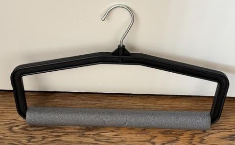 Stevige kunststof (gordijn)hanger met foam 42 x 18cm, Ophalen of Verzenden, Zo goed als nieuw