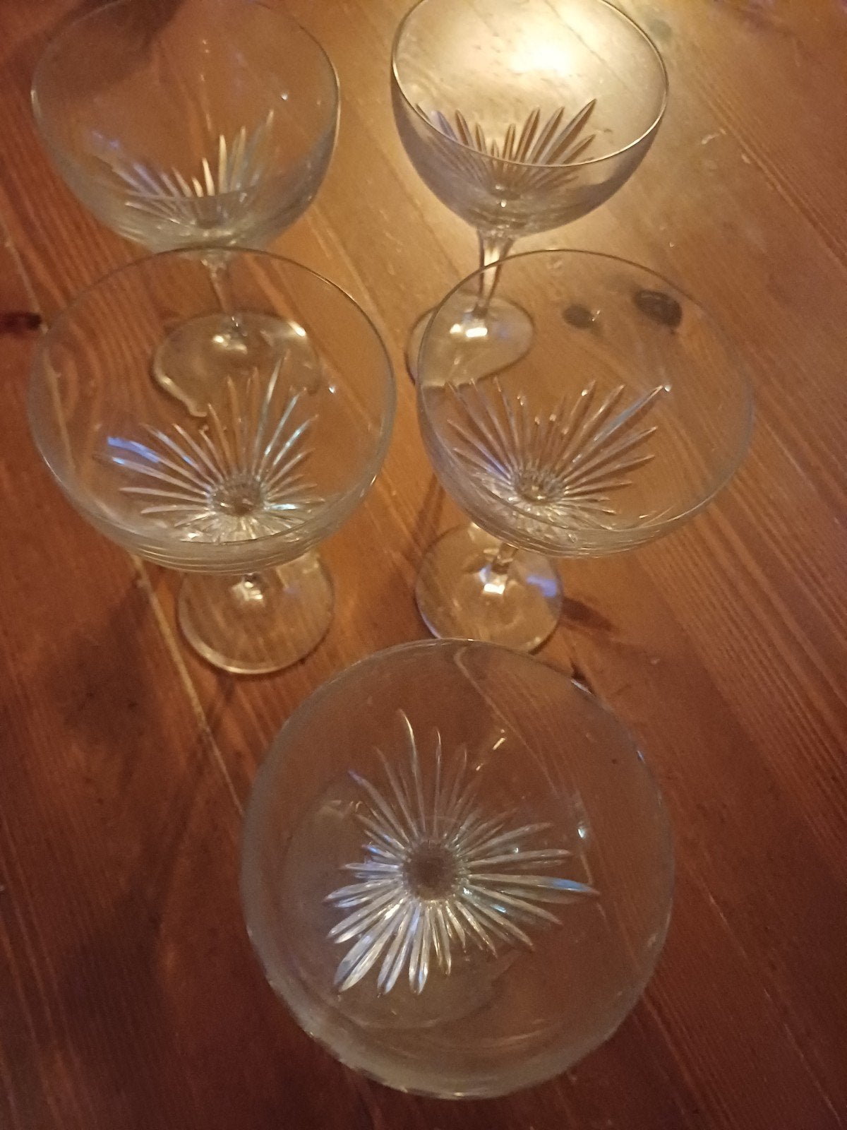 kristallen cocktailglaasjes, Ophalen
