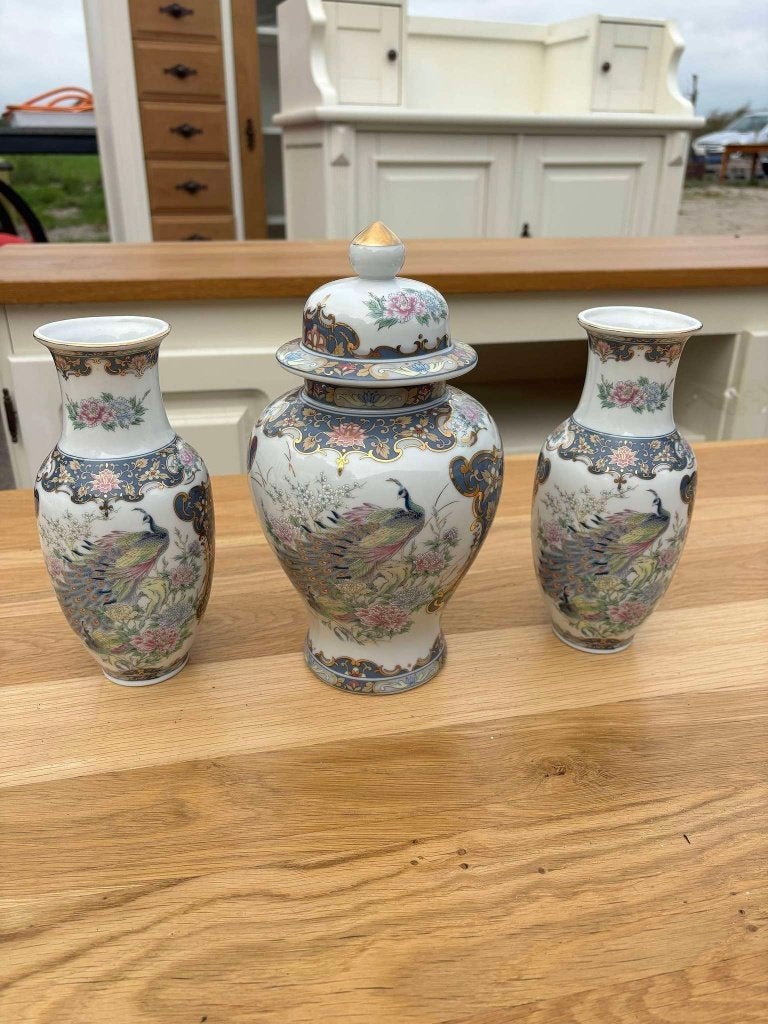 Vintage porseleinen kaststel met pauwen VAGA International, VAGA International (tweedehands product), Gebruikt, Niet bekend (tweedehands product)