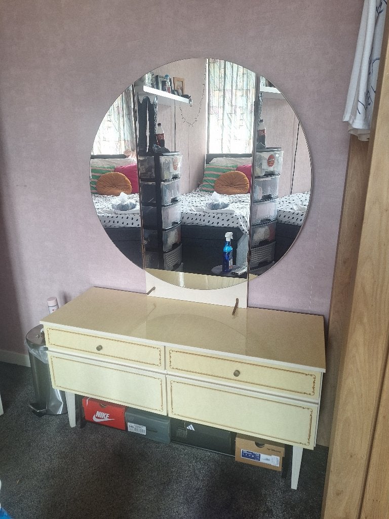 Prachtige spiegel kast/ kaptafel, Ophalen
