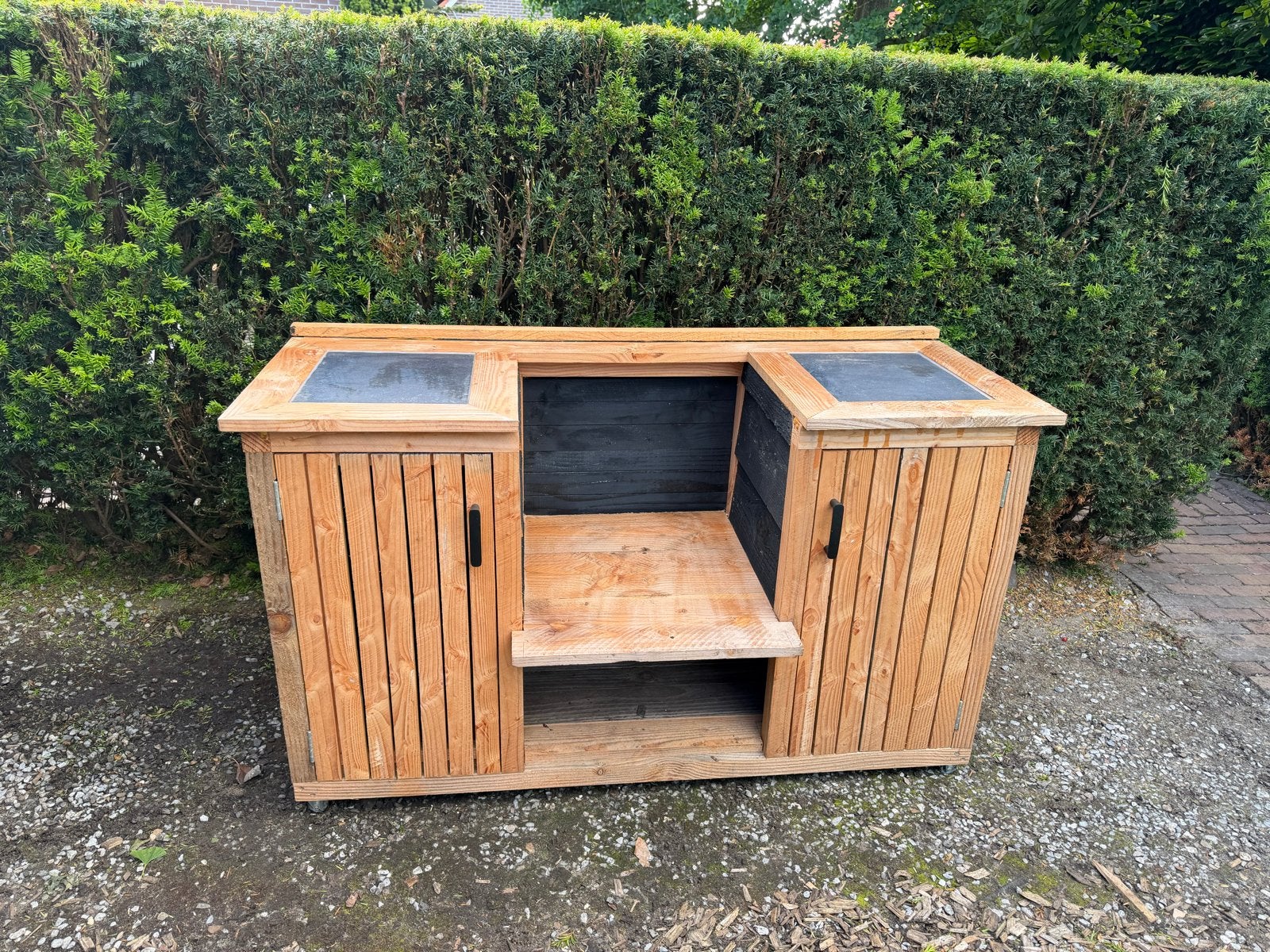 Douglas buitenkeuken met BBQ plateau, Tuin en Terras, Buitenkeukens, Ophalen, Zo goed als nieuw, Houtskool, Vrijstaand