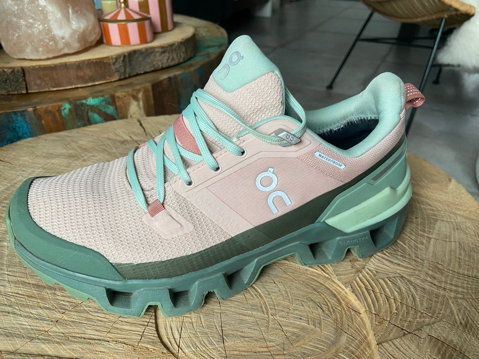 On Running Cloud wandelsneakers, roze/mintgroen, maat 38 (va, Ophalen, Zo goed als nieuw, Schoenen