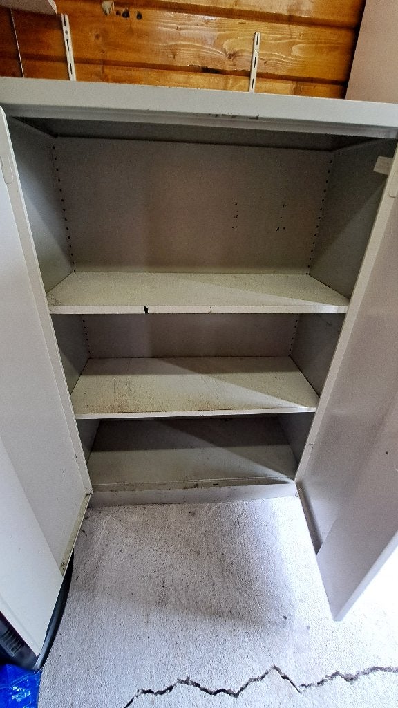 Stalen archiefkast - Ideaal voor schuur/garage, Huis en Inrichting, Kasten | Roldeurkasten en Archiefkasten, Ophalen, Gebruikt