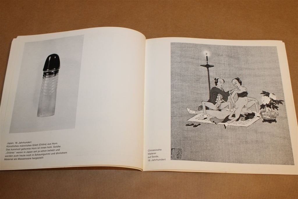 Erotic Art Kronhausen — Vintage Catalogus [1969], Ophalen of Verzenden, Gelezen