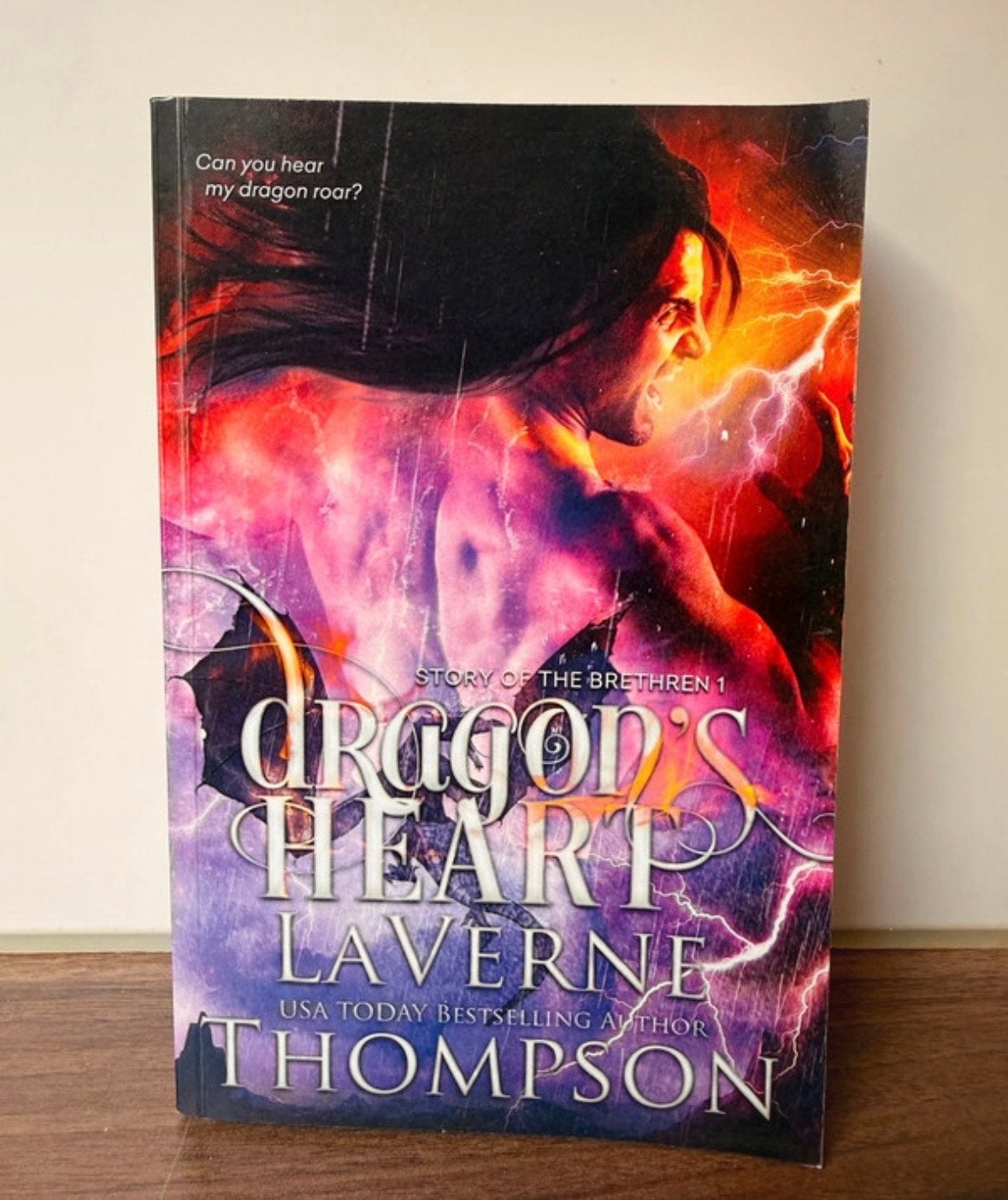 Dragon's Heart - LaVerne Thompson - Fantasy Boek, Ophalen of Verzenden, Zo goed als nieuw
