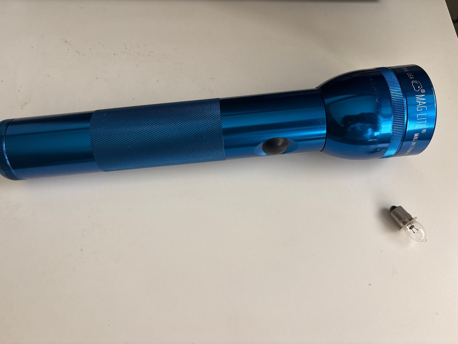 MAGLITE Halogeen Zaklamp - Blauw, Ophalen of Verzenden, Gebruikt, Batterij