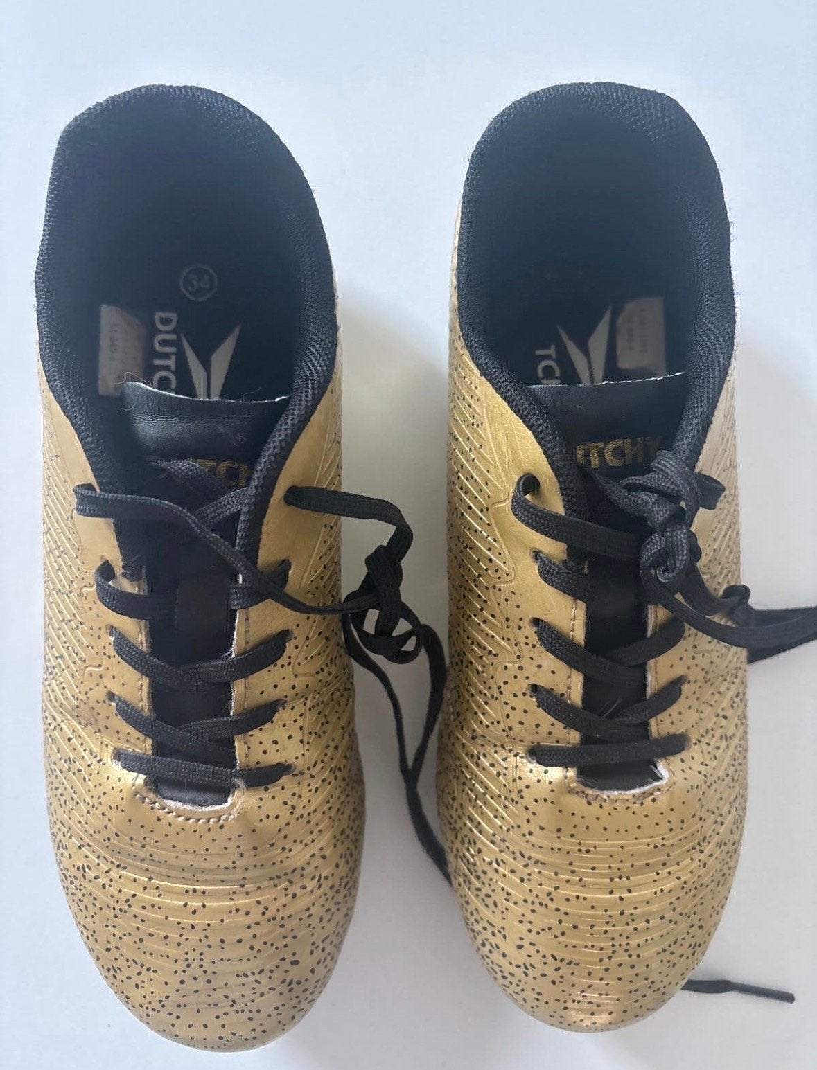 Gouden Voetbalschoenen Maat 34 - Zo goed als nieuw, Ophalen of Verzenden, Zo goed als nieuw, Schoenen