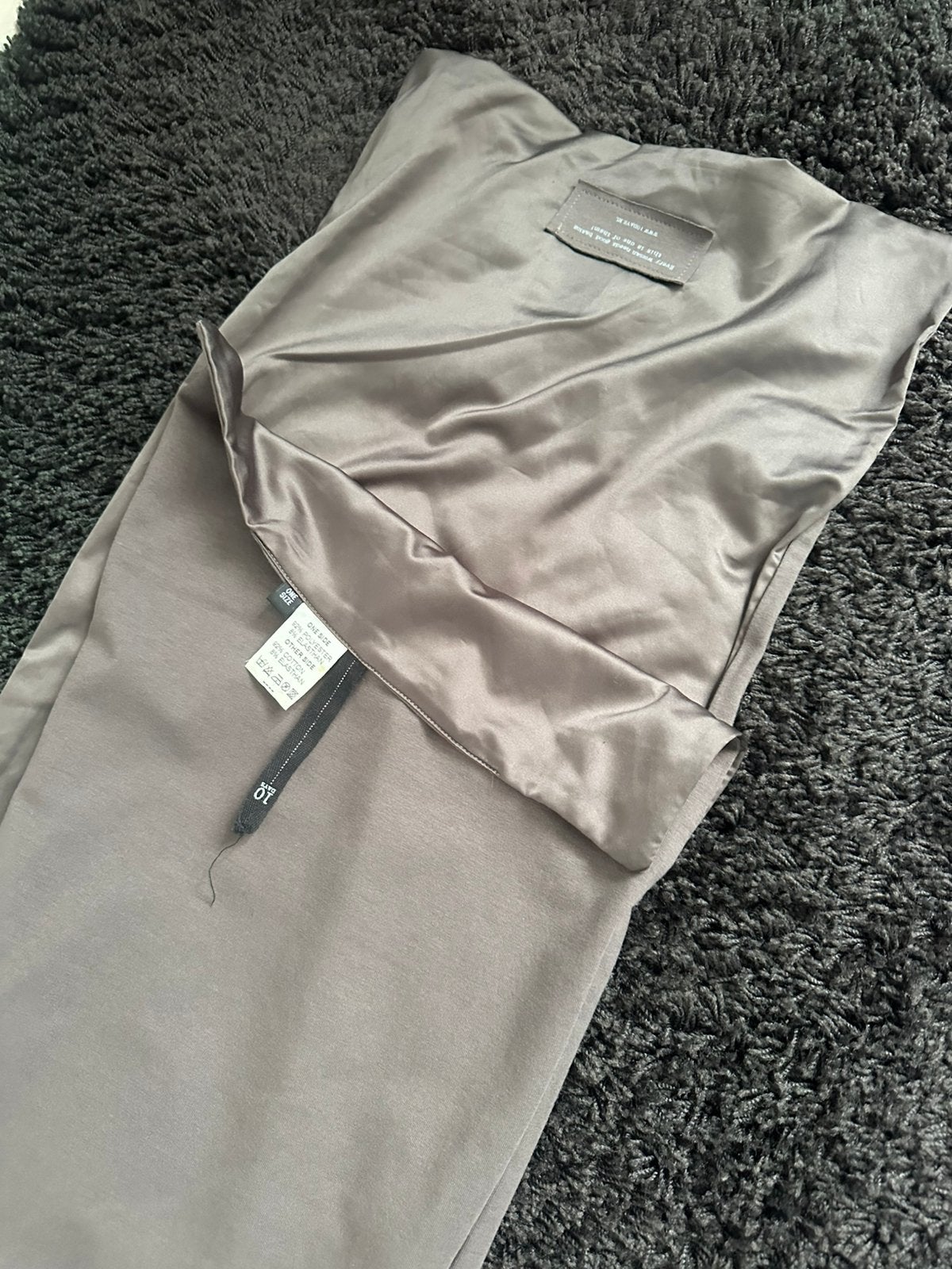 10 days sjaal grijs nieuw, Kleding | Dames, Mutsen, Sjaals en Handschoenen, Ophalen of Verzenden, Nieuw, Maat 46/48 (XL) of groter