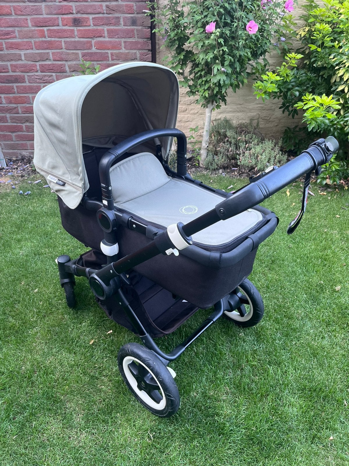Kinderwagen bugaboo Buffalo groen zwart in goede staat, Gebruikt, Bugaboo, Verstelbare duwstang, Ophalen