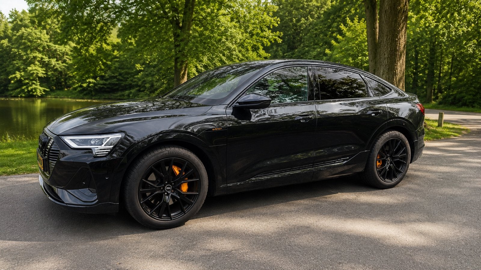 Audi e-tron 50 Quattro 313pk 2022 Zwart, Auto's, Audi, Automaat, 1800 kg, Euro 6, Zwart