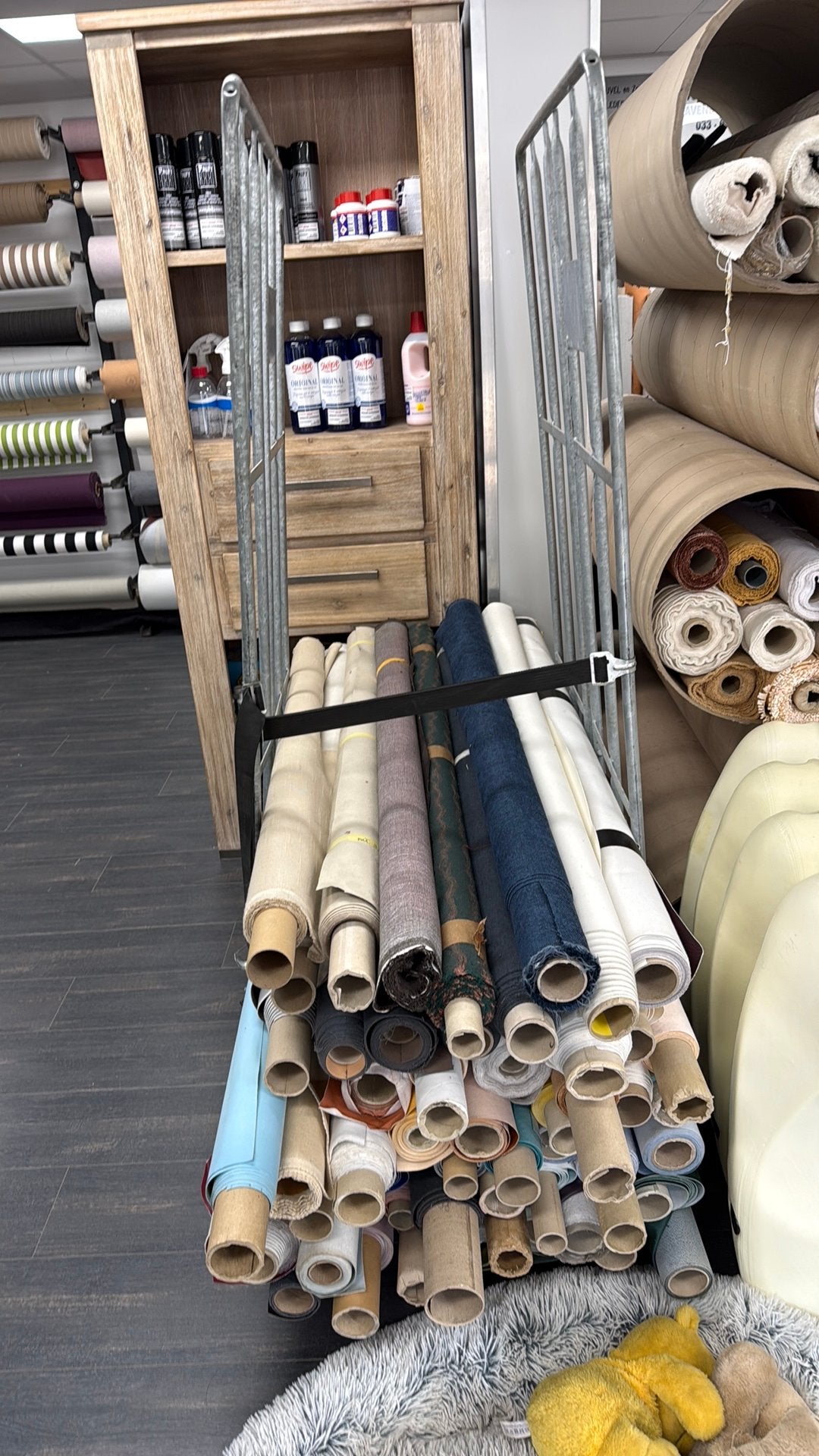 Veel rolletjes skai en wat  stof, nu in prijs verlaagd, Ophalen, 120 cm of meer, Leer of Kunstleer, Nieuw