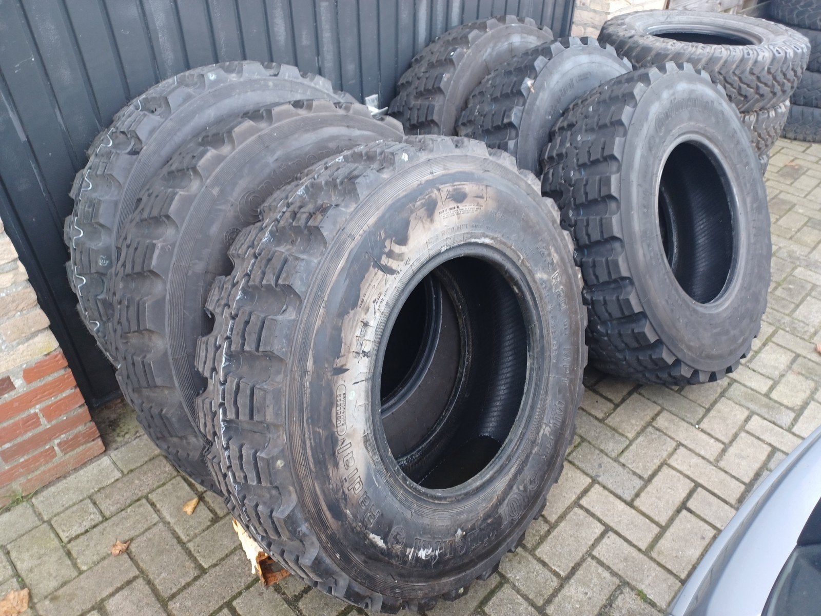 Continental 12.5 R20 Banden aanbieding, Gebruikt, Carrosserie en Plaatwerk, Continental, Nato