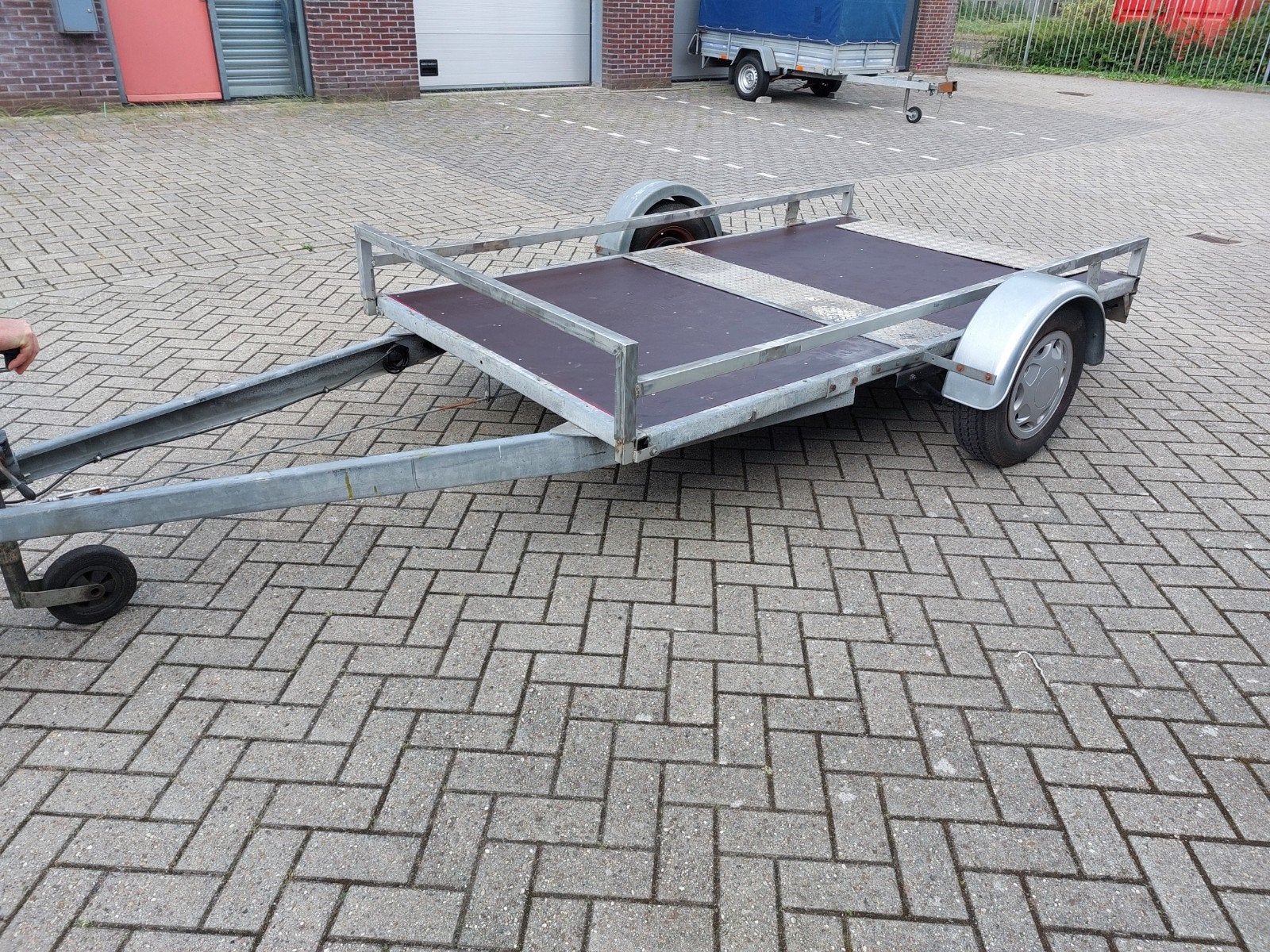 Trailer, Ophalen, Gebruikt