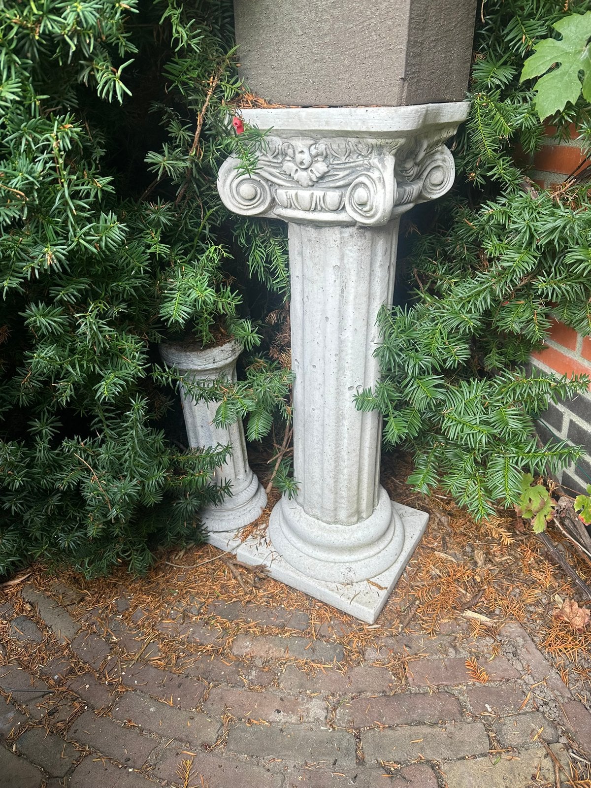 Betonnen sierzuilen, Tuin en Terras, Ophalen, 40 cm of meer, Rond, Zo goed als nieuw