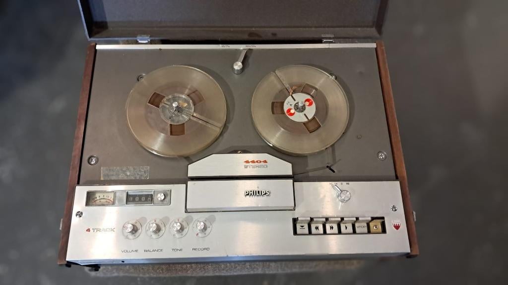 bandrecorder 2x, Ophalen, Defecte bandrecorder, Met banden