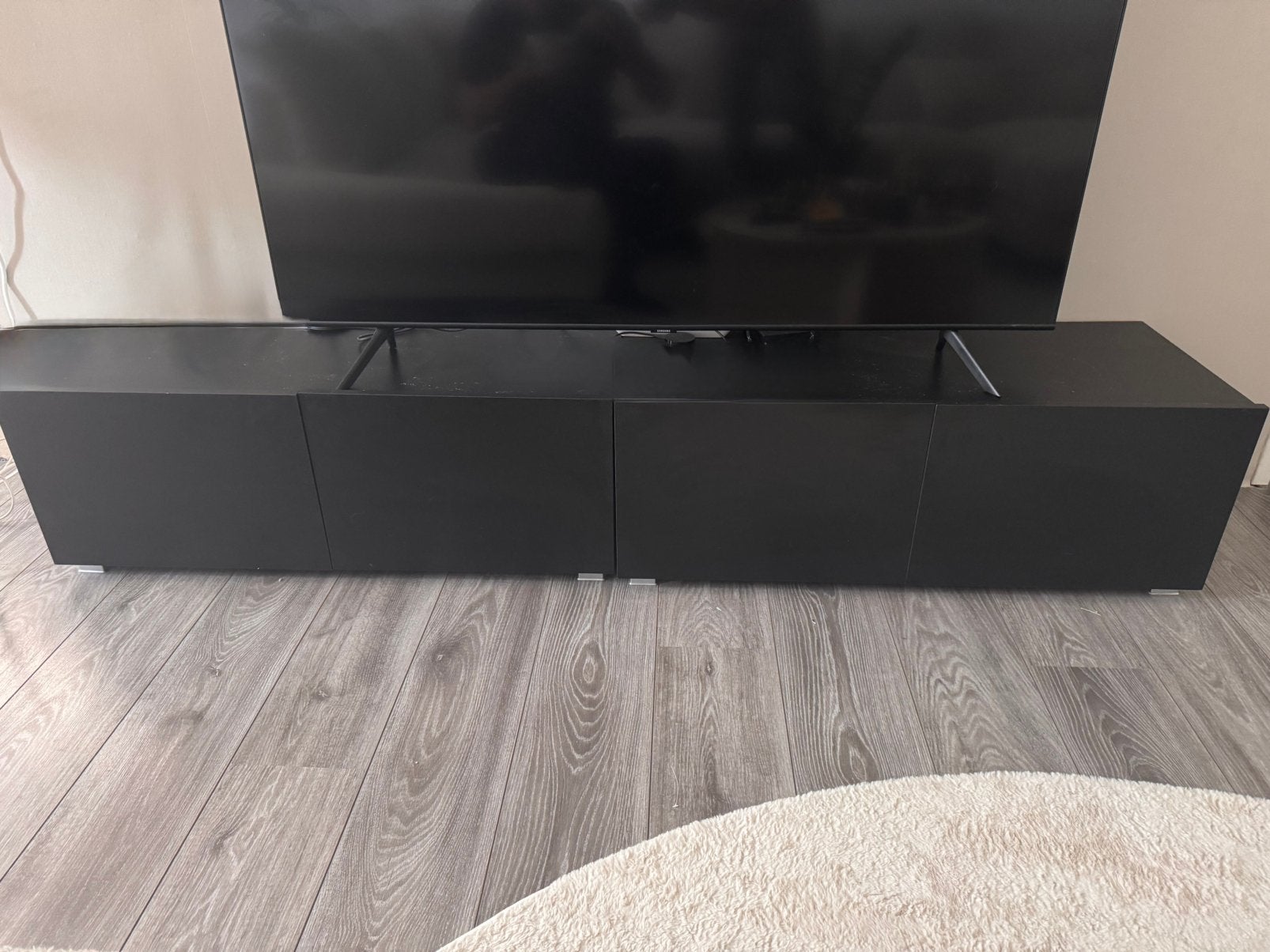 Zeer net zwart tv meubel, Huis en Inrichting, Kasten | Televisiemeubels, Ophalen, 150 tot 200 cm, Zo goed als nieuw, Minder dan 100 cm