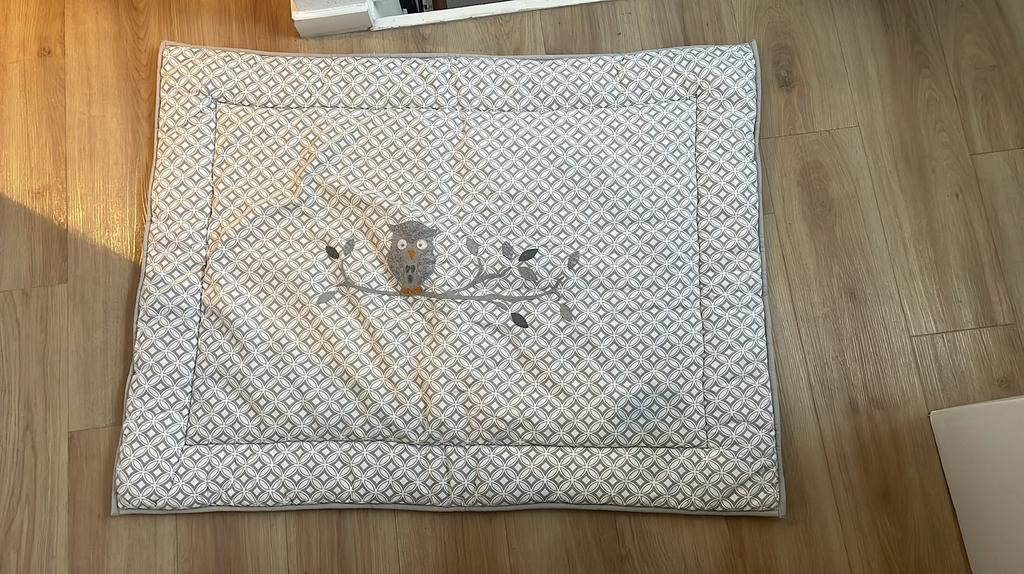 Boxkleed Taftan, Grijs met Uiltje, Ophalen of Verzenden, Gebruikt, Rechthoekig, Boxkleed