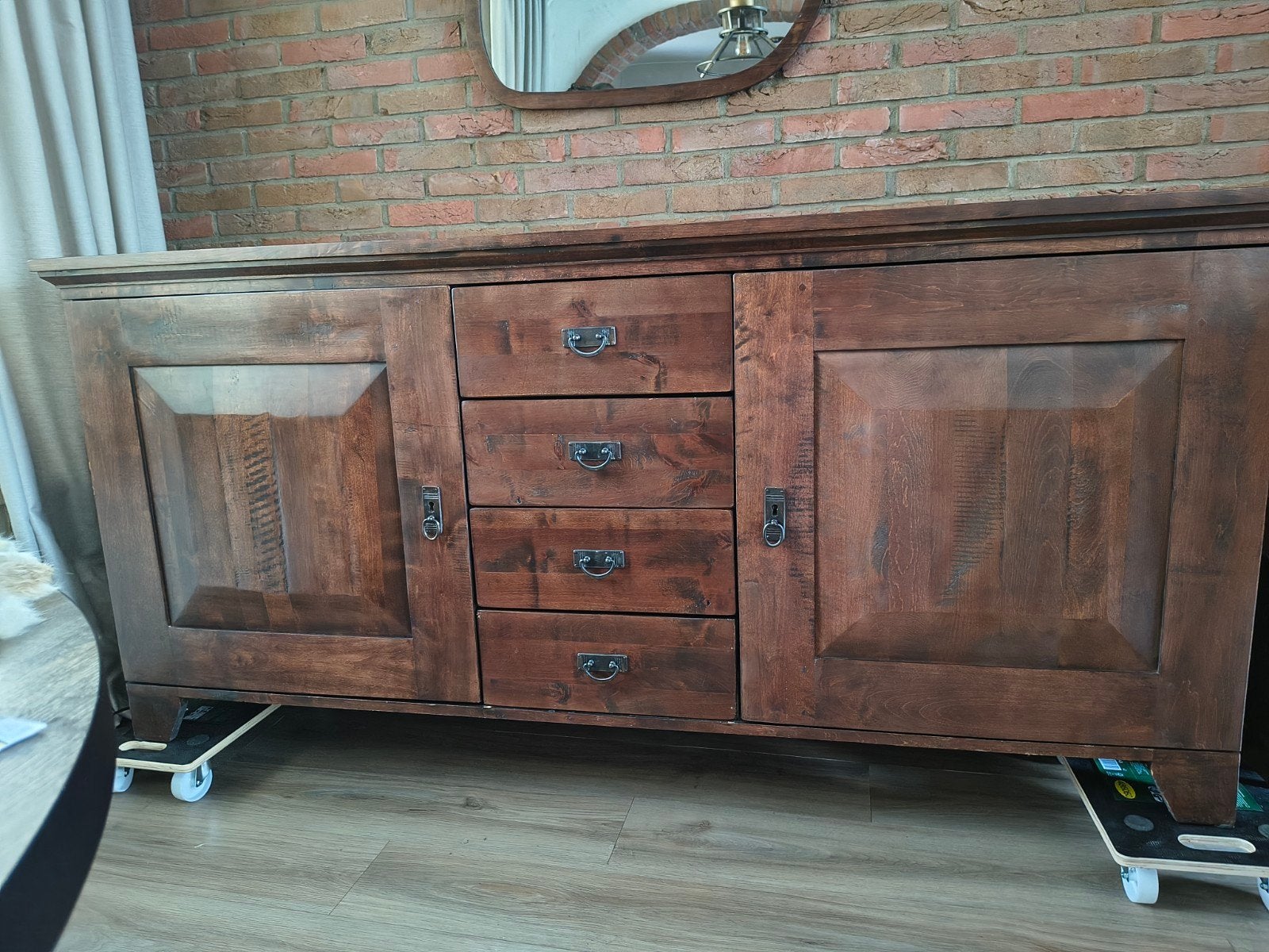 Massief acacia houten dressoir met 4 lades en 2 deuren, Ophalen, Gebruikt, 150 tot 200 cm, Landelijke/Klassieke stijl