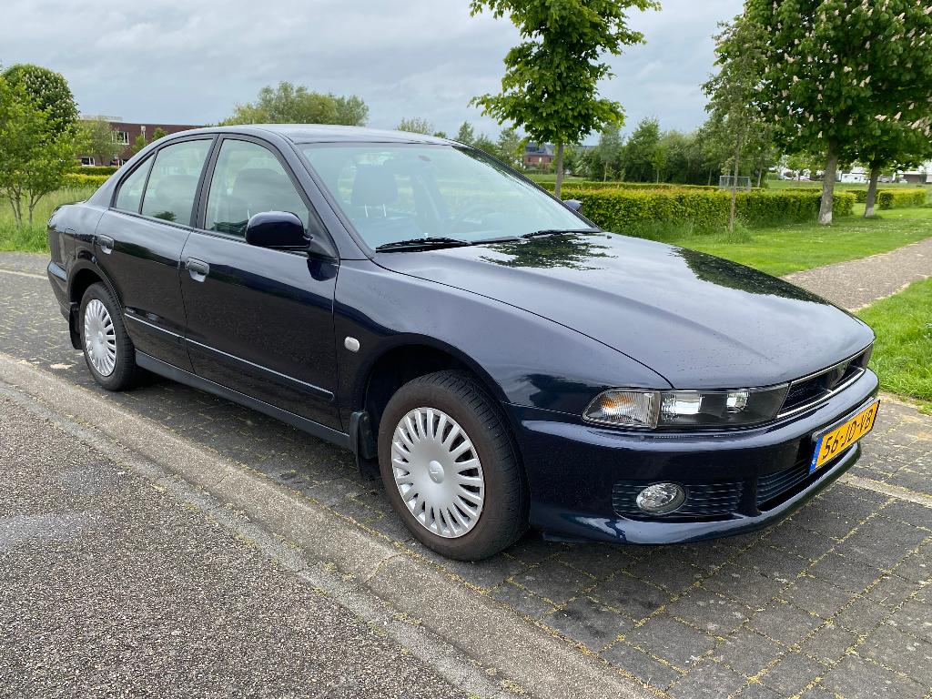 Mitsubishi Galant 2.0 Glsi 2002 Blauw, 116.000km Zeer mooi!!, Voorwielaandrijving, Parkeersensor, Stof, 4 cilinders