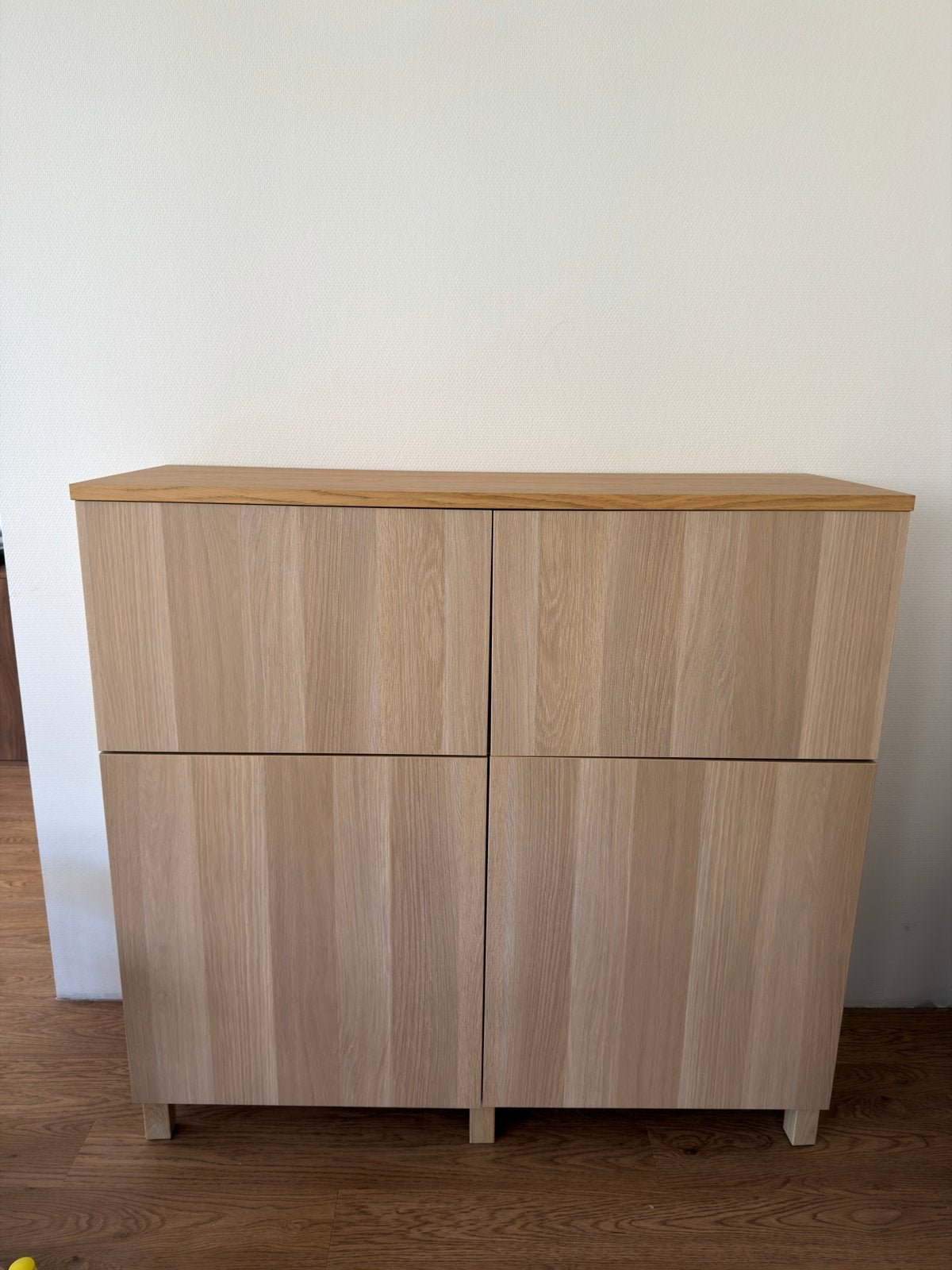 Houten kast ikea shelf, Ophalen, Zo goed als nieuw