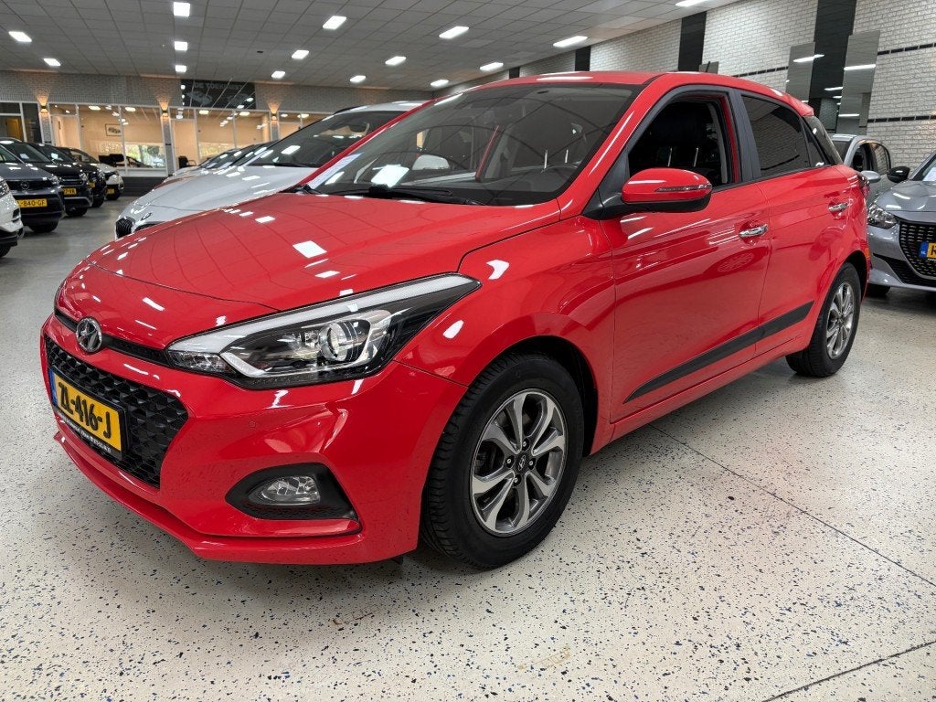 Hyundai I20 1.0 T-GDI PREMIUM Navigatie Cruise Apple Climat, Voorwielaandrijving, Gebruikt, Met garantie (alle), 49 €/maand