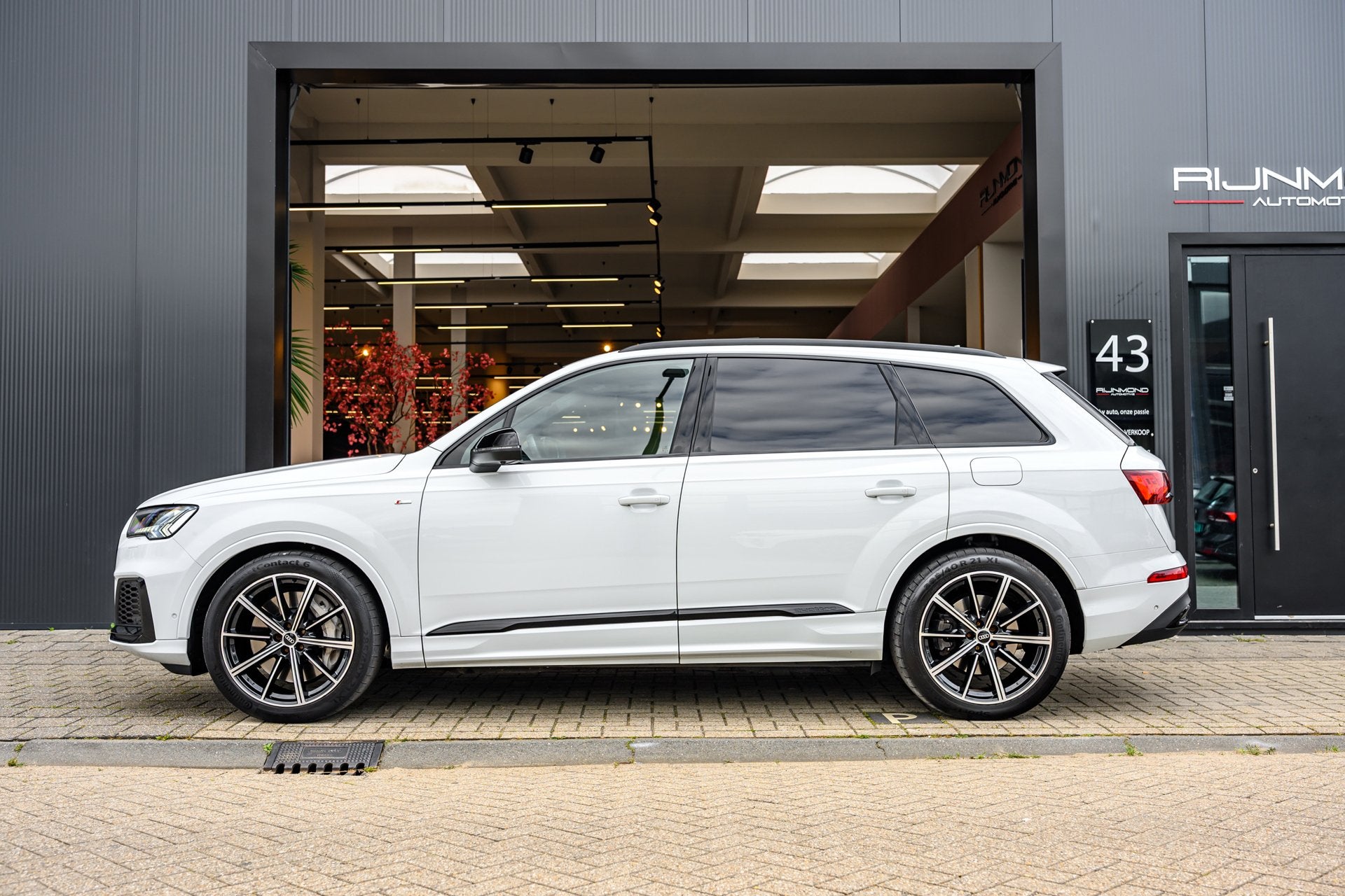 Audi Q7 55 TFSI e quattro Pro Line Advanced|Pano|Lucht Verin, Auto's, Automaat, Dealer onderhouden, Gebruikt, 2995 cc