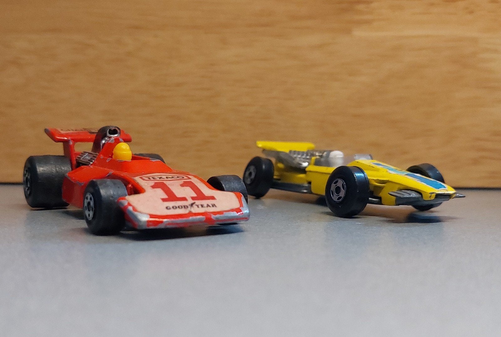 Matchbox Formule 1 raceauto's (2 stuks), Ophalen of Verzenden, Gebruikt