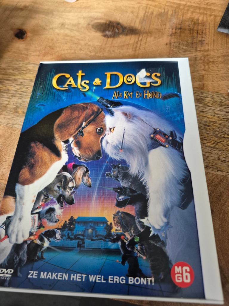 Cats & Dogs (Als Kat en Hond) DVD - Familie Film, Gebruikt, Ophalen of Verzenden, Komedie, Vanaf 6 jaar