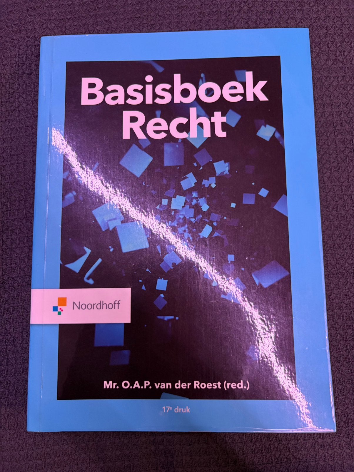 Basisboek recht, Ophalen of Verzenden, Zo goed als nieuw, Economie en Marketing