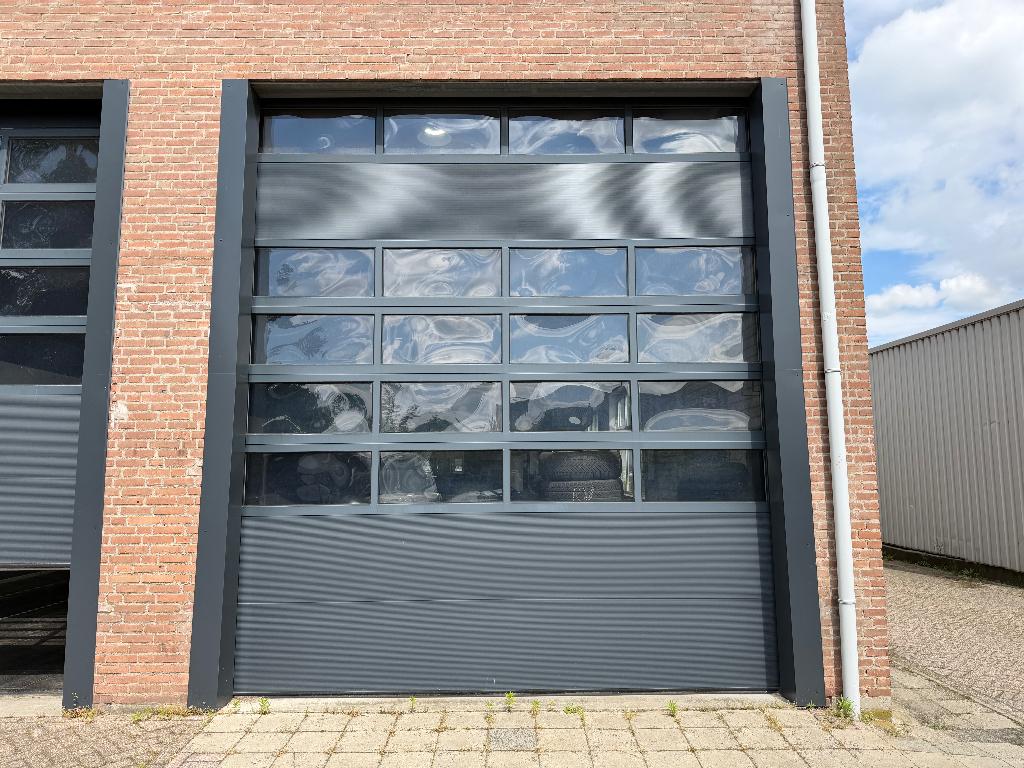 Elektrische overheaddeur Antraciet B:4,04 x H:4,50 mtr,, Doe-het-zelf en Verbouw, Deuren en Horren, Garagedeur, Ophalen of Verzenden