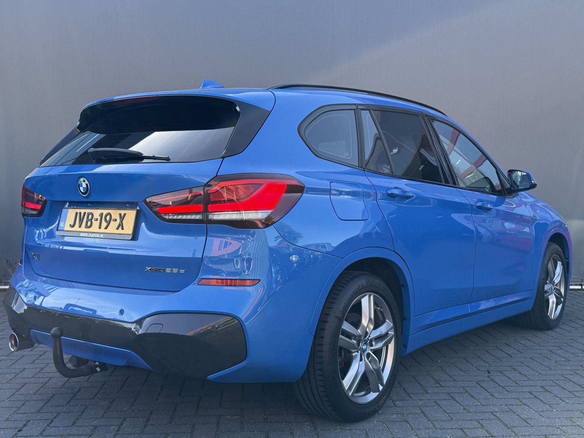 BMW X1 BWJ 2022 xDrive25e 221 PK eDrive Edition M SPORT | NI, Auto's, 8 kWh, Gebruikt, Blauw, Leder en Stof