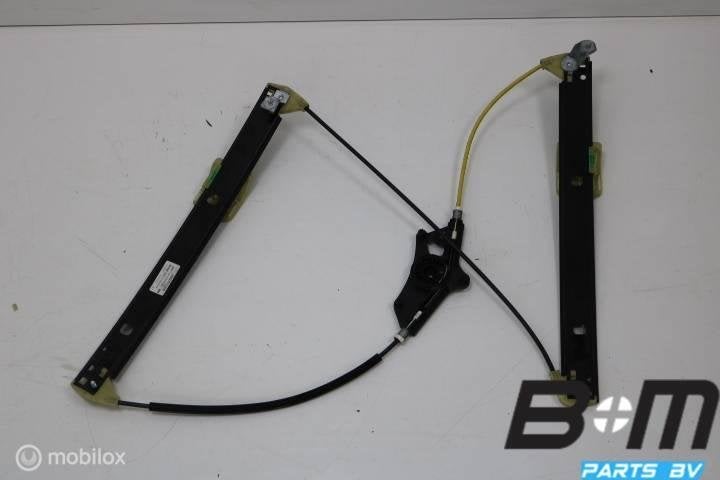 Raammehcnaiek rechtsvoor Audi A4 8W Avant 8W0867462, Gebruikt