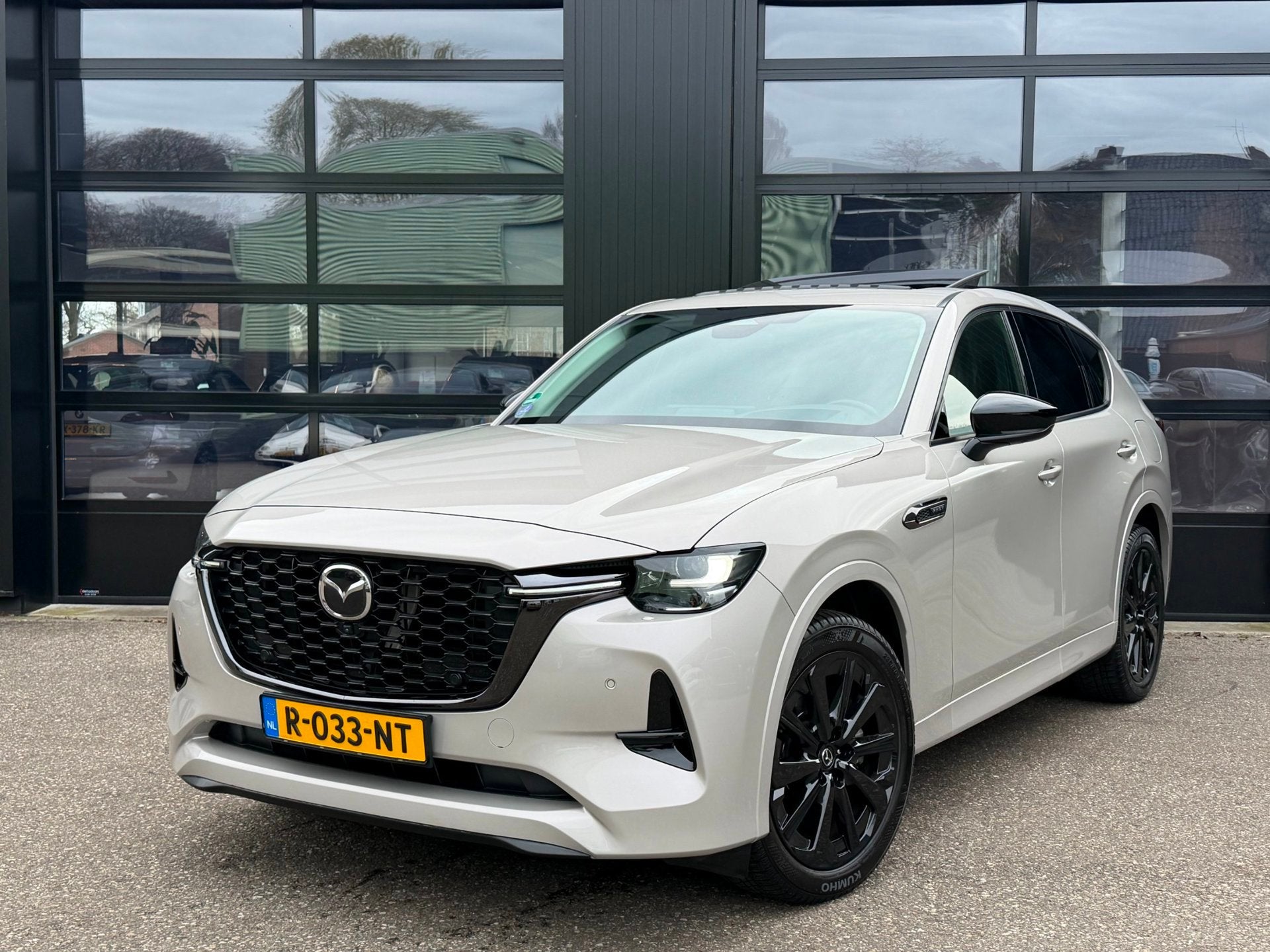 Mazda CX-60 2.5 e-SkyActiv PHEV HOMURA Bose Headup Panorama, Auto's, Mazda, Automaat, Dealer onderhouden, Gebruikt, Euro 6