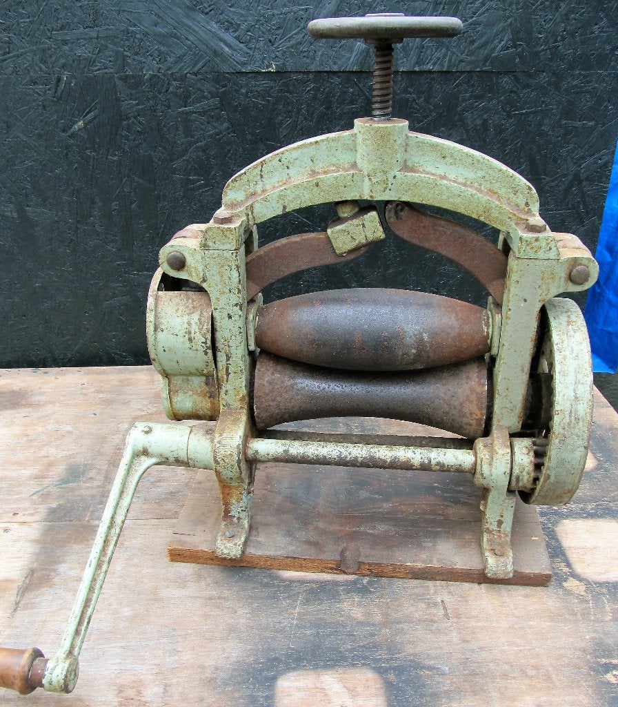 tuigleder wals, Ophalen