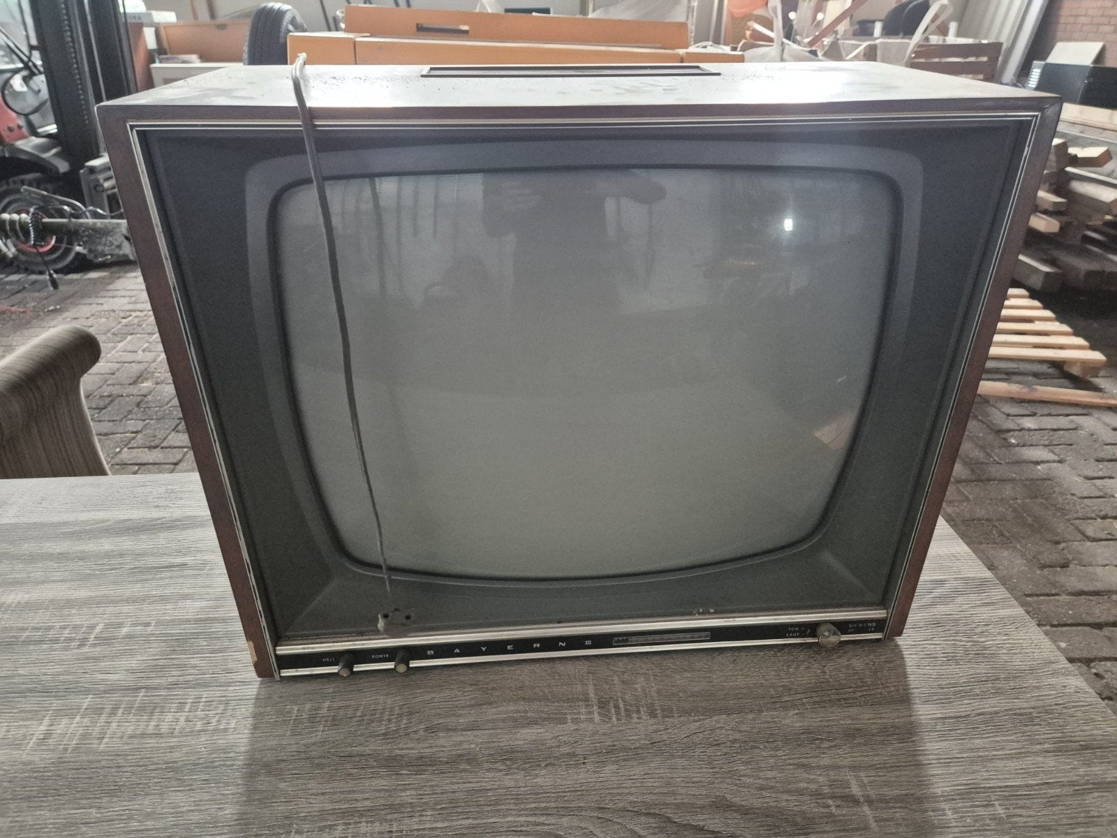 Retro Siemens televisie, Ophalen, Gebruikt