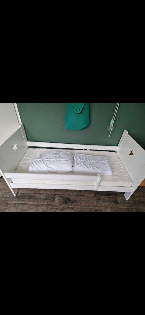 Petit Amelie peuterbed 160x80 incl. matras en dekbed, Ophalen, 70 tot 85 cm, Zo goed als nieuw, Matras